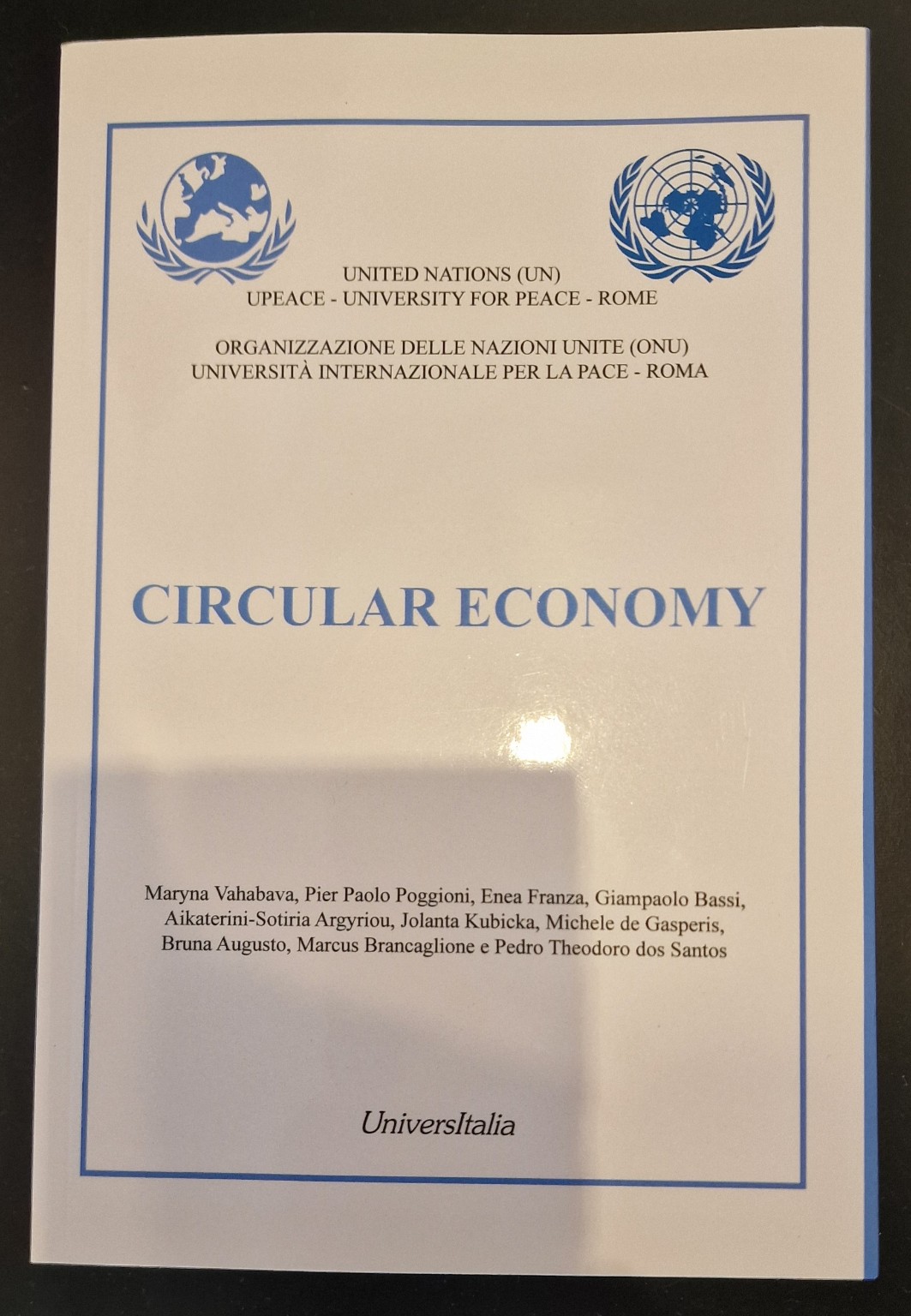 Copertina reale del volume collettaneo Circular Economy, Universitalia